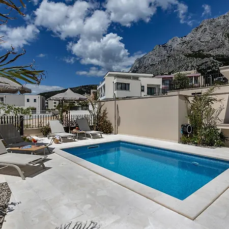 Azure Del Mar Makarska